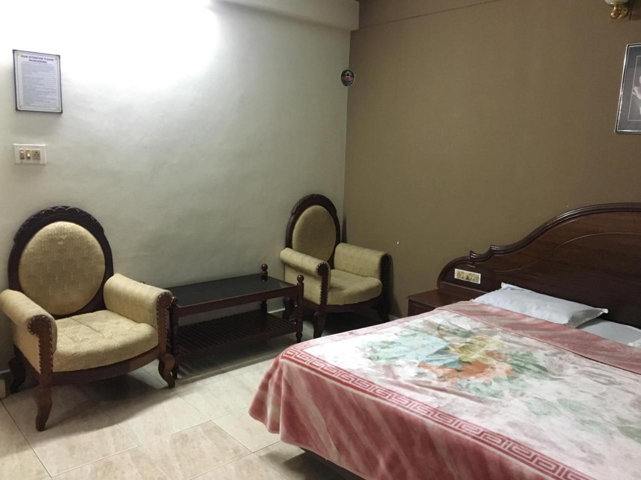 Hotel Royal Wings Nedumbassery Zewnętrze zdjęcie